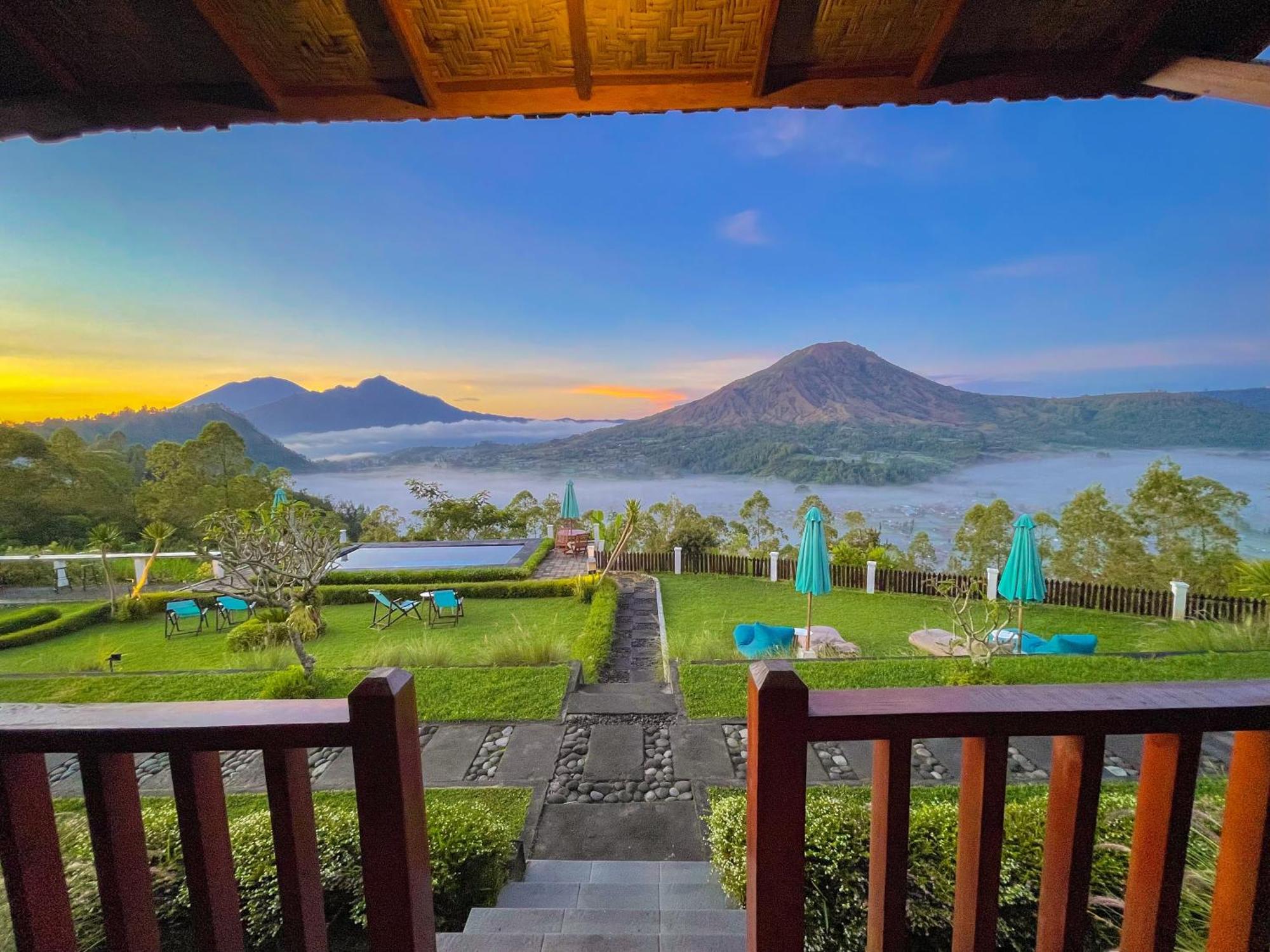 Pinggan Caldera Bed and Breakfast Baturaja  Eksteriør billede